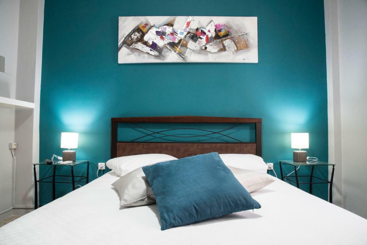 Cobalt Apartment Near Athens Airport Луца Экстерьер фото