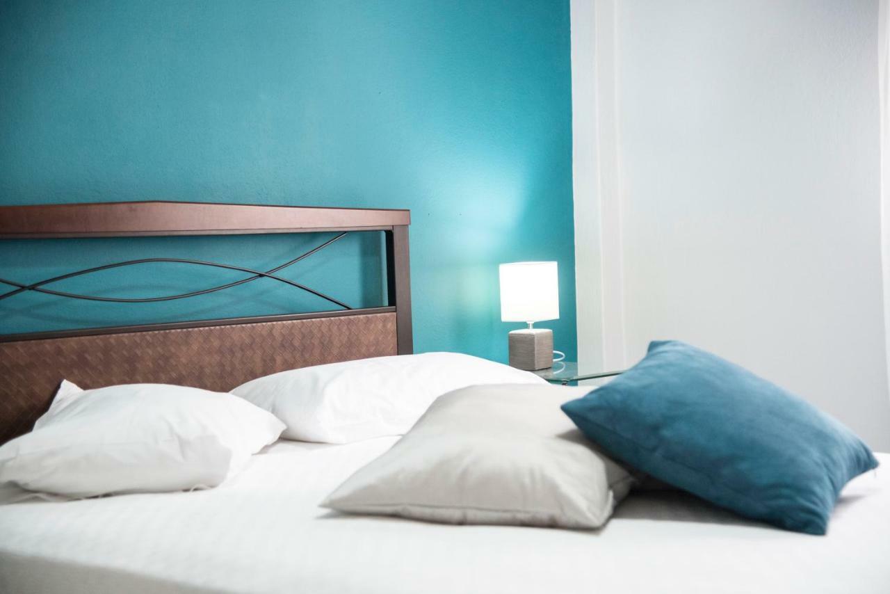 Cobalt Apartment Near Athens Airport Луца Экстерьер фото