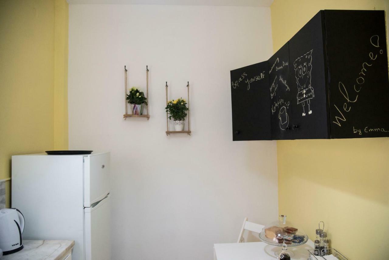 Cobalt Apartment Near Athens Airport Луца Экстерьер фото